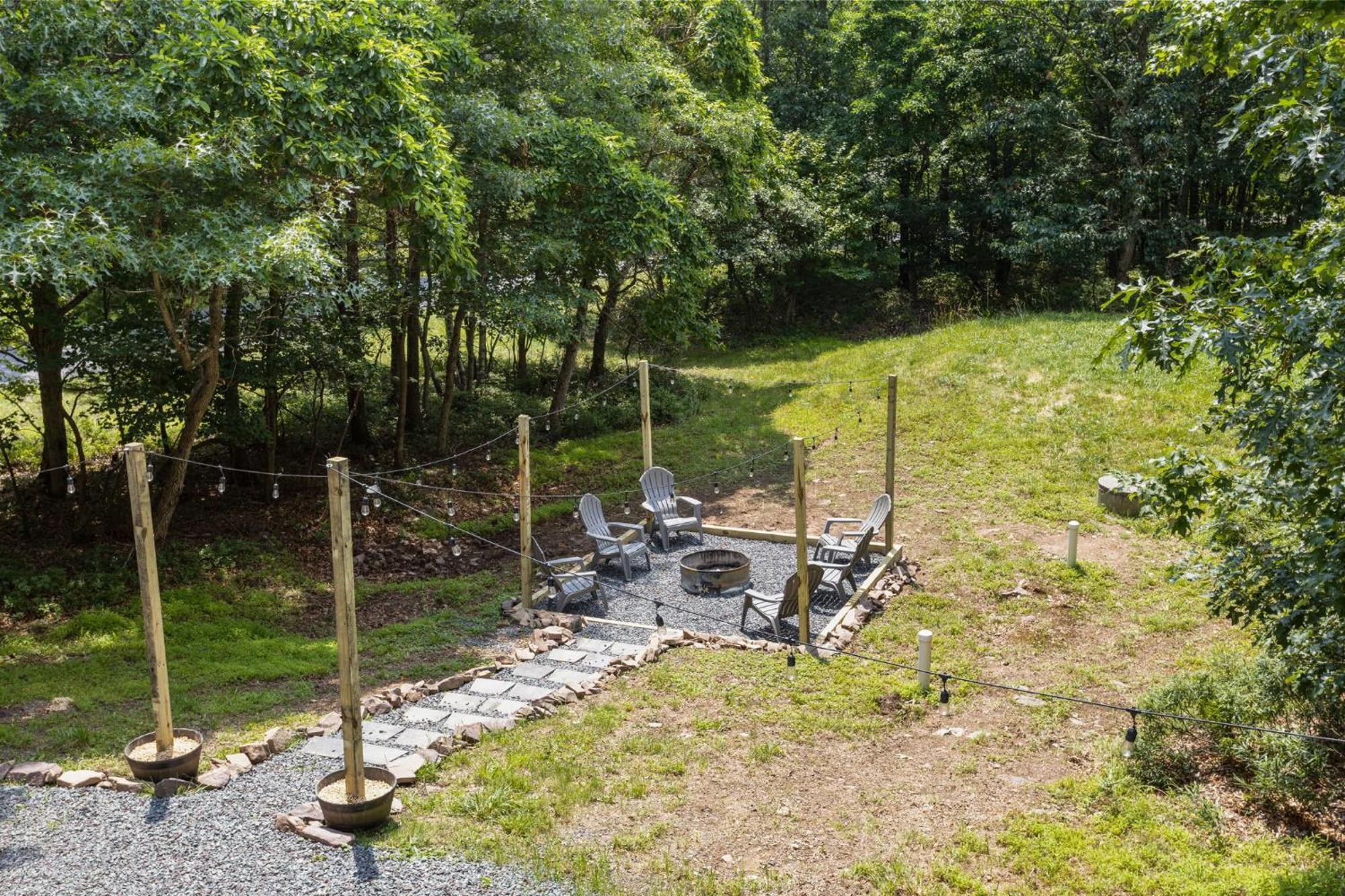 Rustic Retreat - Fire-pit Hot-tub And Holiday home Albrightsville