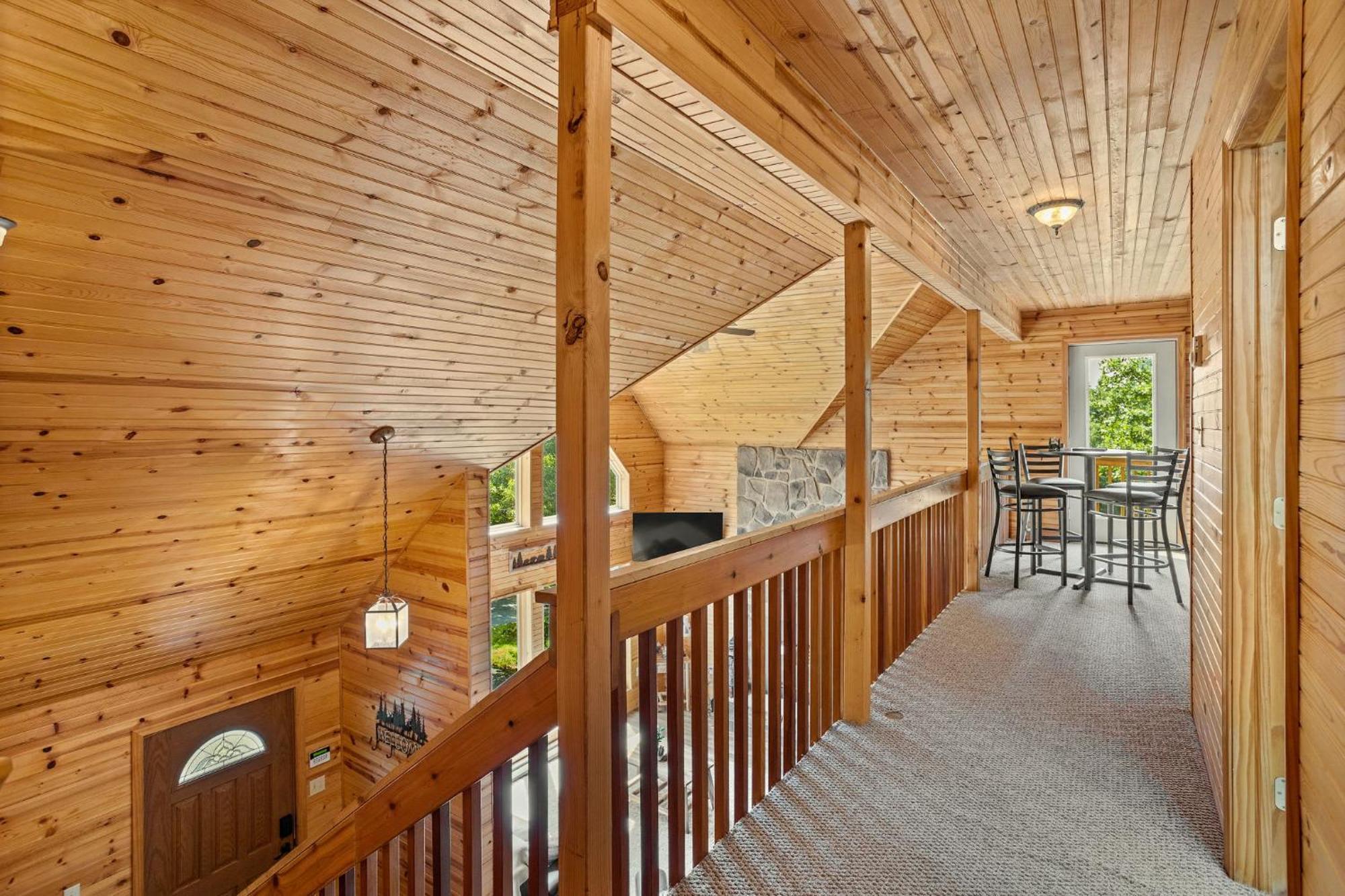Rustic Retreat - Fire-pit Hot-tub And * Albrightsville
