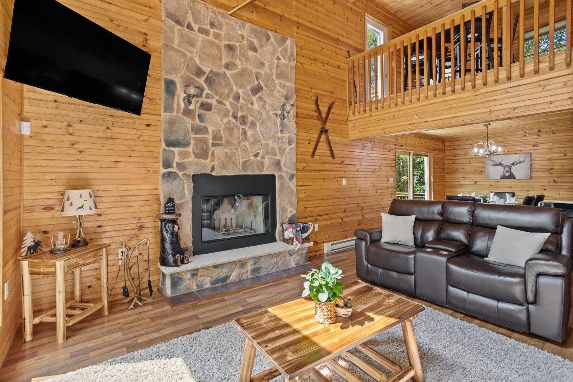 Rustic Retreat - Fire-pit Hot-tub And Holiday home Albrightsville